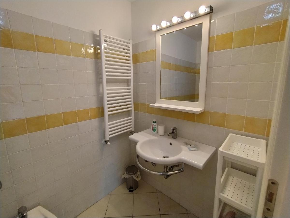 Dorothea House Apartamento Levanto Exterior foto